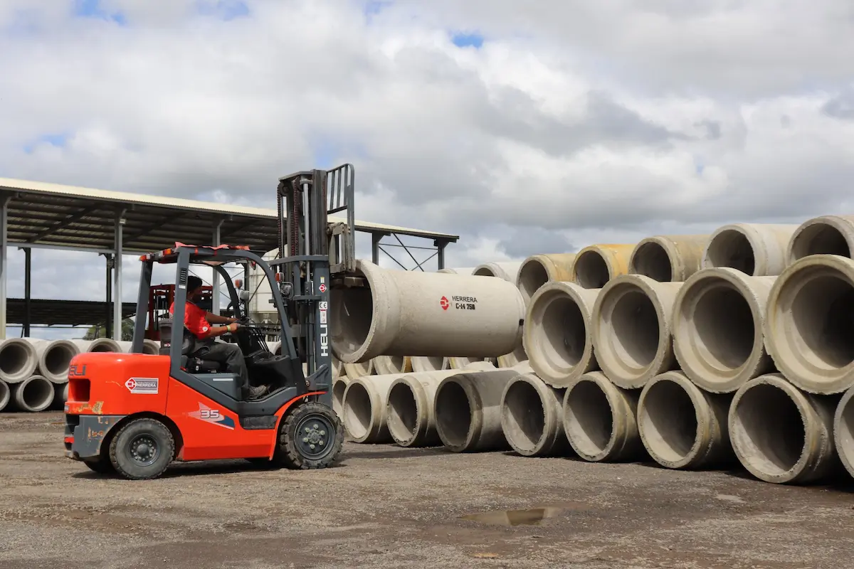 Planta de concreto y fabricación de tubos – Constructora Herrera 2019
