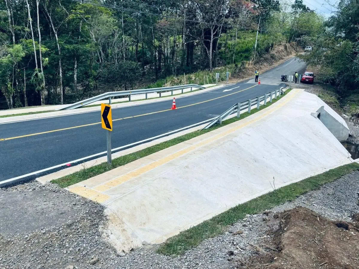 Alcantarilla de cuadro terminada en el cantón de Río Cuarto, Alajuela